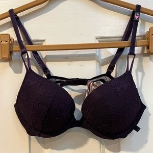 Victoria’s Secret Lightly Lined Lace Demi Bra NWT (New With Tag) Size 34A